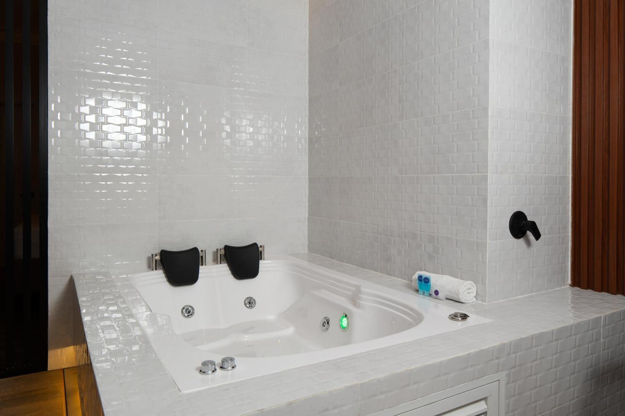 Hotel Byhours Circunvalar - Adults Only Barranquilla  Esterno foto